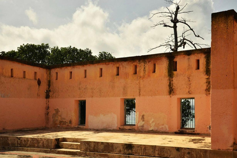 Zanzibar: Prison Island & Stone Town Private Tour + Pickup PRIVATE TOUR: with a designated meeting point - No pickup
