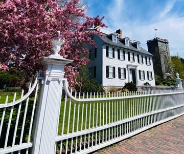 Salem, MA: History and Hauntings Guided Walking Tour