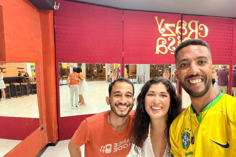 Cartagena: San Felipe Castle, Salsa Class, & Chocolate