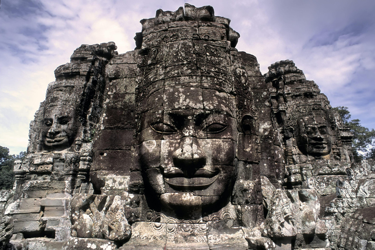 Siem Reap: Angkor Wat Sunrise & Bayon Private Tour