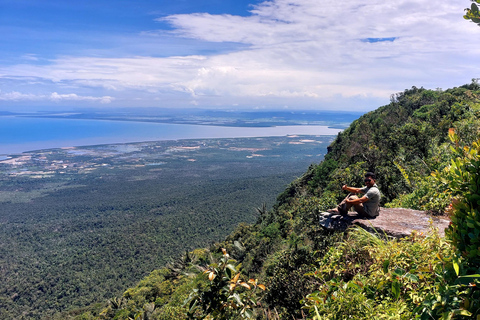 Kampot: Bokor Mountain Tour with locals Bokor Mountain Tour with an Experienced Guide