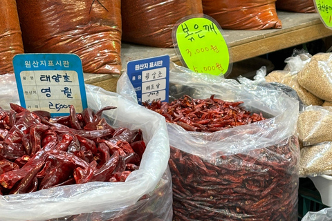 Seul: passeio histórico e gastronómico por Suwon com chá e sobremesa reais