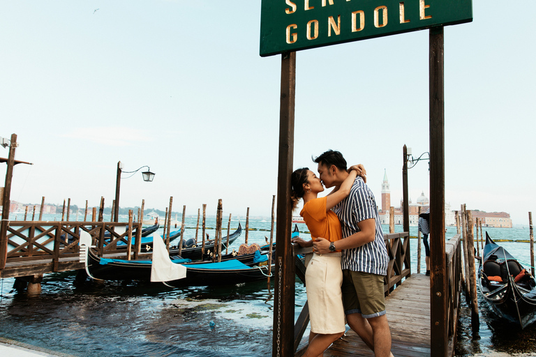 Venice: St Mark's Square and Canals Photoshoot Super Premium (75 Photos)