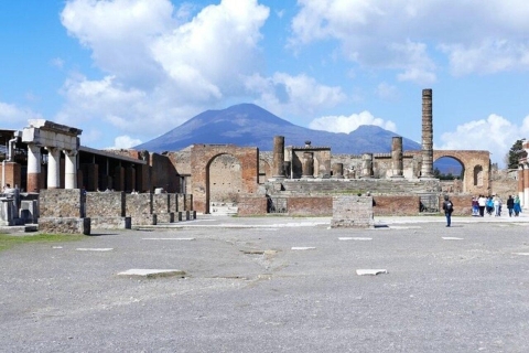 Luxury trip between Pompeii and Capri island