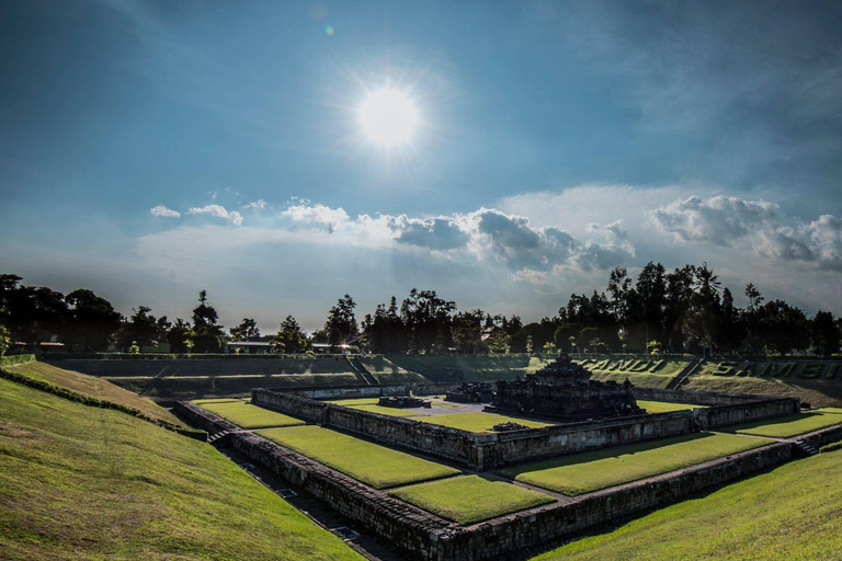 معابد يوجياكارتا المخفيةالناطقة باللغة الإنجليزية