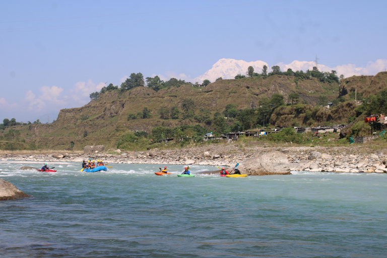 Pokhara halvdag vitt vatten: Rafting i övre SetiPokhara äventyr