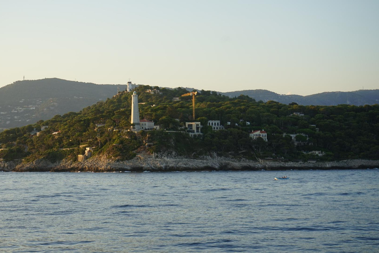 Villefranche-Sur-Mer: Sunset boat tour