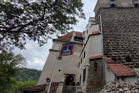 Dracula Castle, Peles Castle and Brasov Private Day TourDracula Castle, Peles Castle and Brasov City Private tour