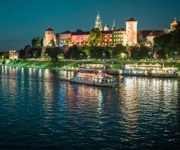 Krakow: Evening Cruise with a Glass of Wine