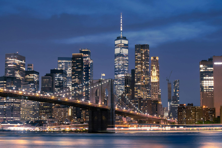 City Lights &amp; Pizza - NYC AvondtourNew York: Night Skyline van Manhattan in het Engels