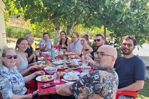 Berat: Traditional Cooking Class with a Local Family Berat: Traditional Cooking Class with a Local Family