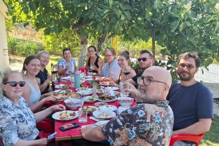 Berat: Traditional Cooking Class with a Local Family Berat: Traditional Cooking Class with a Local Family