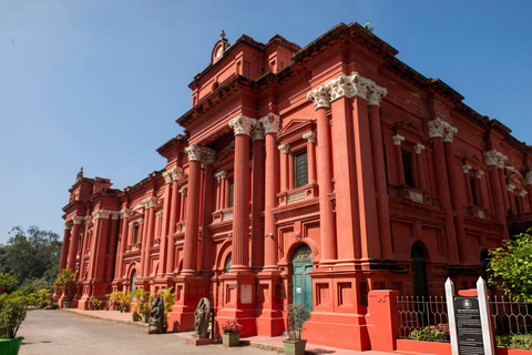 Walk and Explore Old Bangalore City: Guided Tour with Tuktuk