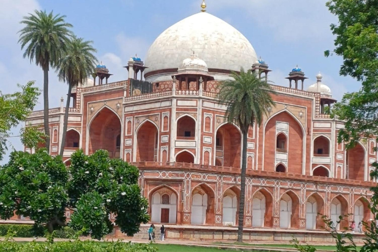 Full Day Delhi Siteseen Tour Including New Delhi & Old Delhi Full Day tour with Transportation, Guide & Entry Ticket.