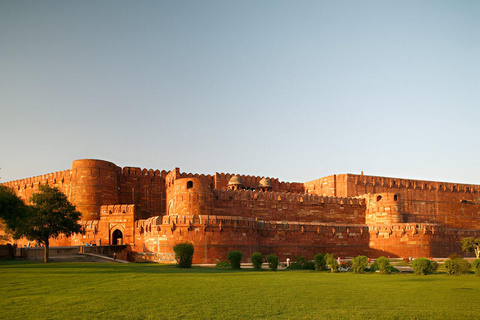 Agra: Taj Mahal & Agra Fort Guided Skip-the-Line Tour Taj Mahal Guided Tour (Tickets Not Included)