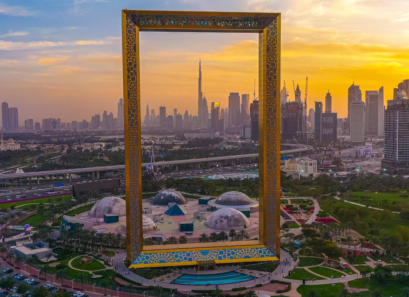 Dubai: Frame Tickets, Creek, Souks & Blue Mosque Guided Tour ...