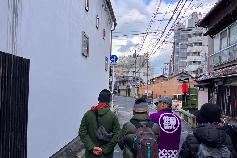 Yonago: Yonago Castle Ruins and Town Walking Tour