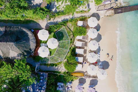 Full-day tour of 3 private islands in the Rosario Islands