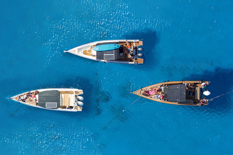 Ayia Napa/Protaras: Yacht Tour to Turtle Bay and Blue Lagoon Transfer from Ayia Napa or Protaras (included)