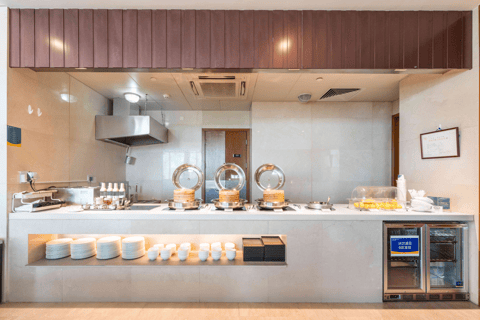 SHA Shanghai Hongqiao International Airport: Lounge Access