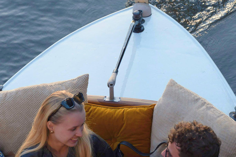 Amsterdam: Hidden Gems Canal Cruise Small Group Shared - Hidden Gems Canal Cruise