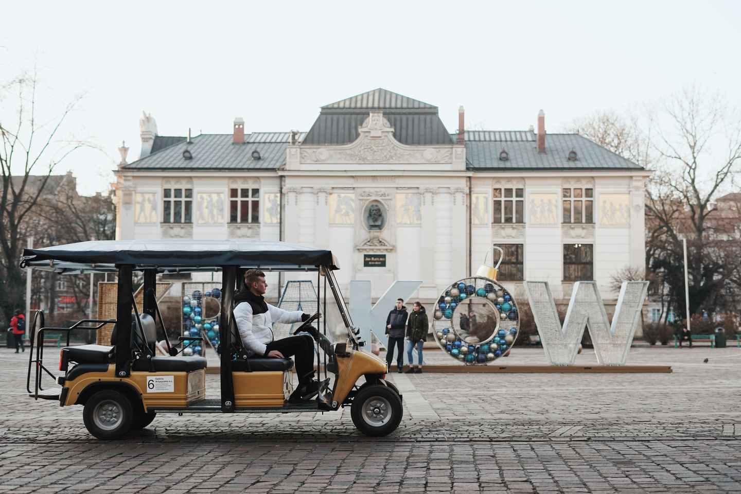 Krakow: City Sightseeing Tour by Golf Cart