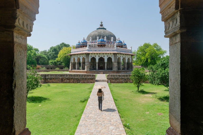 Delhi: Private Guided City Tour of Old and New Delhi Private Tour with Driver, Car and Tour Guide