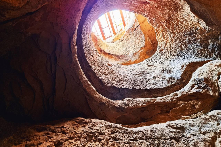 Brașov: Transylvania Day Trip with Guide and Snacks