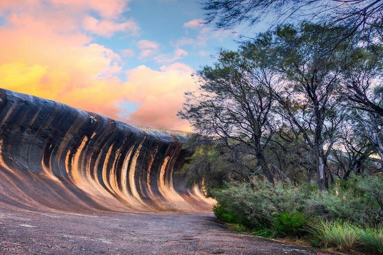 From Perth: Wave Rock Private Tour