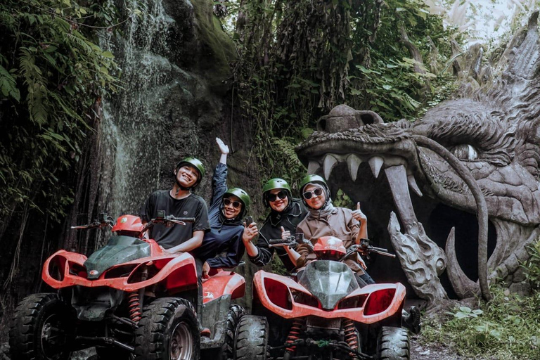 Bali - Ubud Ubud ATV-tur med vattenfall Dragon Cave och lunchTandem ATV