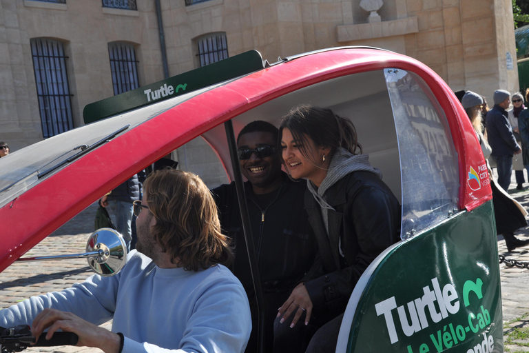 Paris : visite guidée privée en cyclo-pousse - Saint-GermainVisite Mini Saint-Germain - 30min