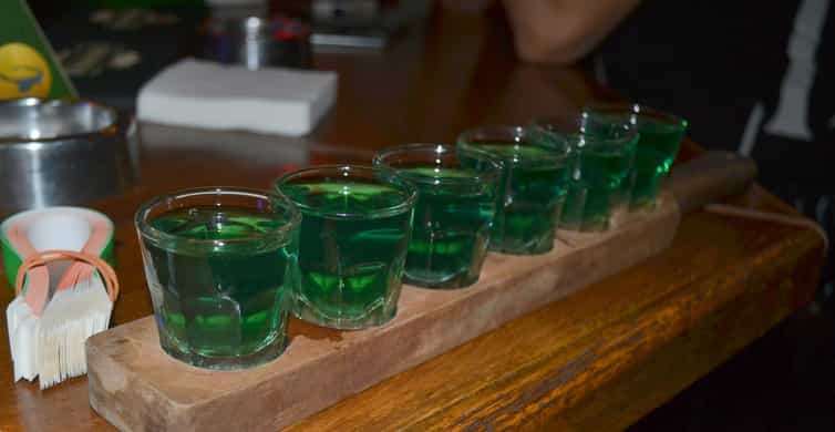 Baku: Guided Bar Crawl with Shots and Nightclub Entry photo 8