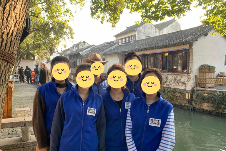 Shanghai：Yu Garden, Temple, Water Town Tour w/Hop-On Hop-Off Yu Garden, God Temple, Water Town Tour w/Hop-On Hop-Off Bus.