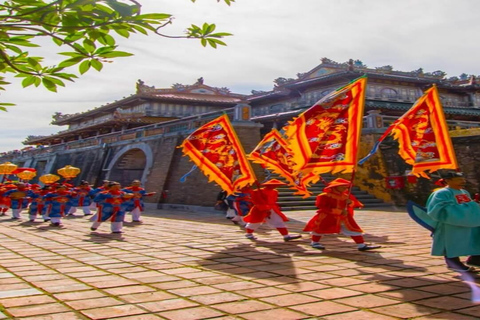Da Nang/Hue: Imperial City Heritage 1 Day Tour with Lunch From Da Nang: Hue Tour via Hai Van Pass