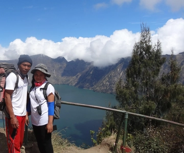 Mount Rinjani Trek 3D-2N To Summit - Lake - Hotspring