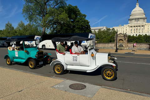 Washington, DC: Monuments & Memorials Tour in a Vintage Car