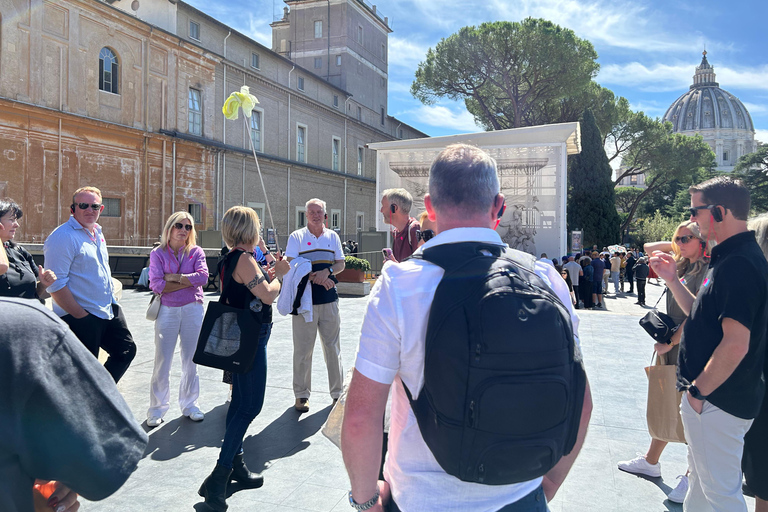 VIP Vatican Tour Sistine Chapel, St.Peter’s & Skip-the-Line Rome: Vatican Museums and Sistine Chapel Semi- Private Tour