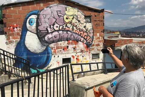 Medellin : visite des graffitis de Comuna 13 avec trajet en téléphérique