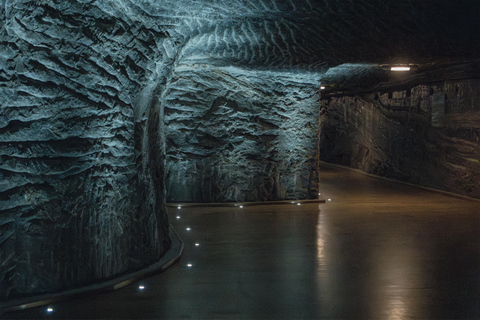 From Krakow: Wieliczka Salt Mine Guided Tour Italian Guided Tour Fast Track ticket