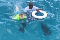 Bridgetown, Carlisle Bay Turtle et Shipwreck Boat Cruise - Housity
