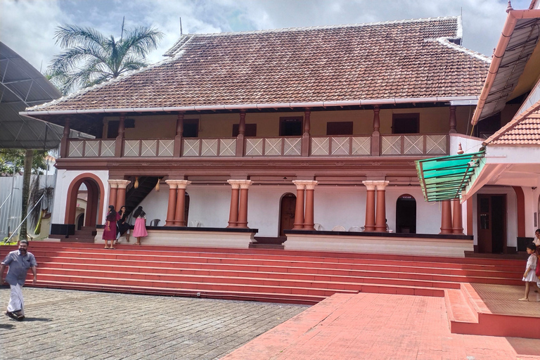 Kochi: Mulanthuruthy, Pazhoor, and Areekal Day Trip