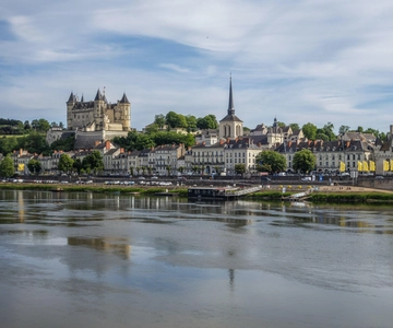 Saumur Private Walking Tour