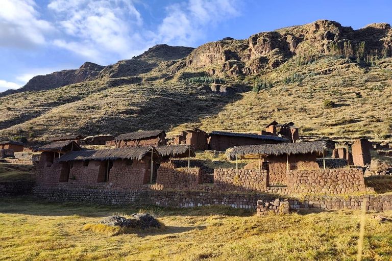 Flavor and Culture in Parcarhuasi: Ancestral Textiles and Pachamanca Banquet