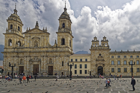 Bogotá: Stadsvandring Monserrate, smaragd- och guldmuseum &amp; mer