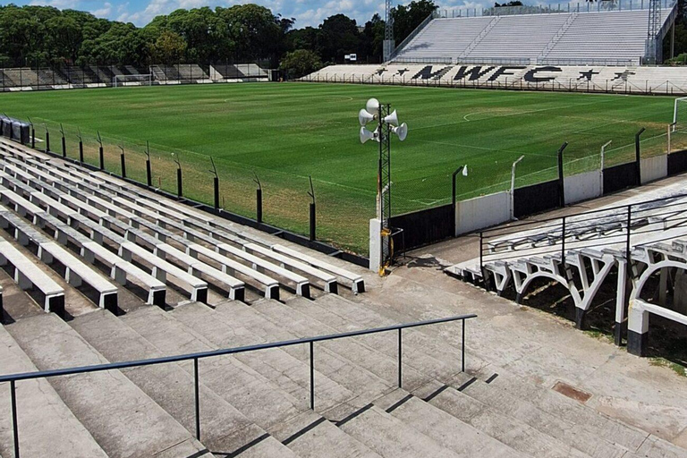 Live Match Experience-Montevideo: Montevideo Wanderers