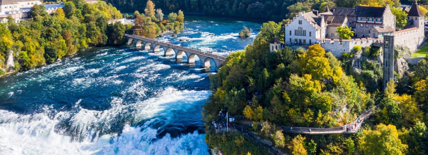 Bâle : excursion privée d'une journée à Zurich et aux chutes du Rhin