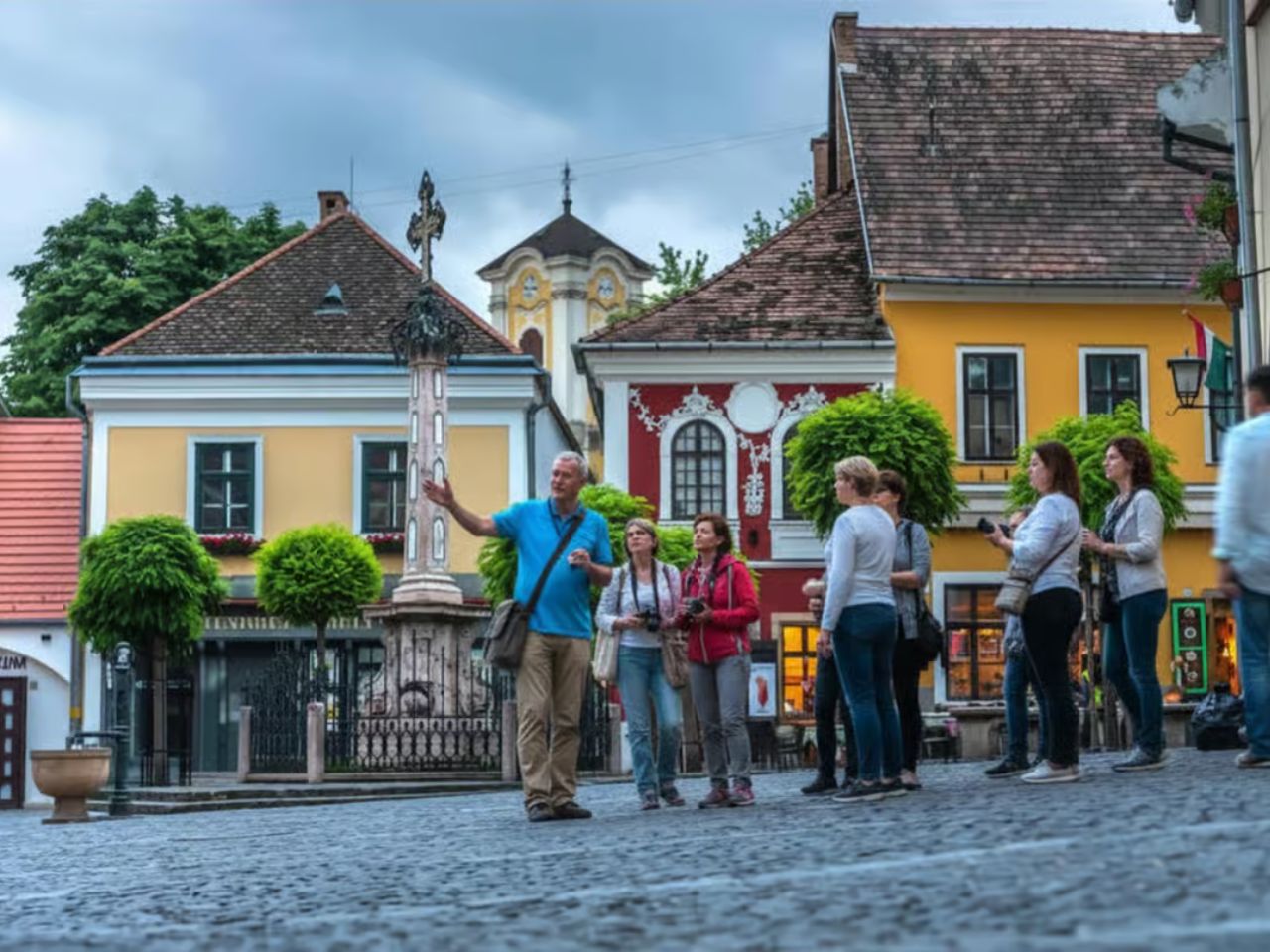 Ab Budapest: Geführte Tour nach Szentendre mit Mittagessen und Bootsfahrt