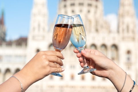 Budapeszt: wieczorny rejs krajoznawczy i nielimitowany szampanBudapeszt: wieczorny rejs z jedzeniem i nieograniczonym szampanem