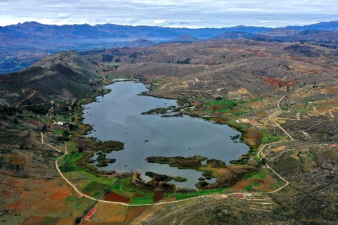 Cajamarca en su Esplendor: Excursión a la Laguna de San Nicolás