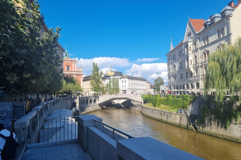 Depuis Zagreb : Visite privée exclusive de Bled et LjubljanaAu départ de Zagreb : Visite privée de Bled et Ljubljana